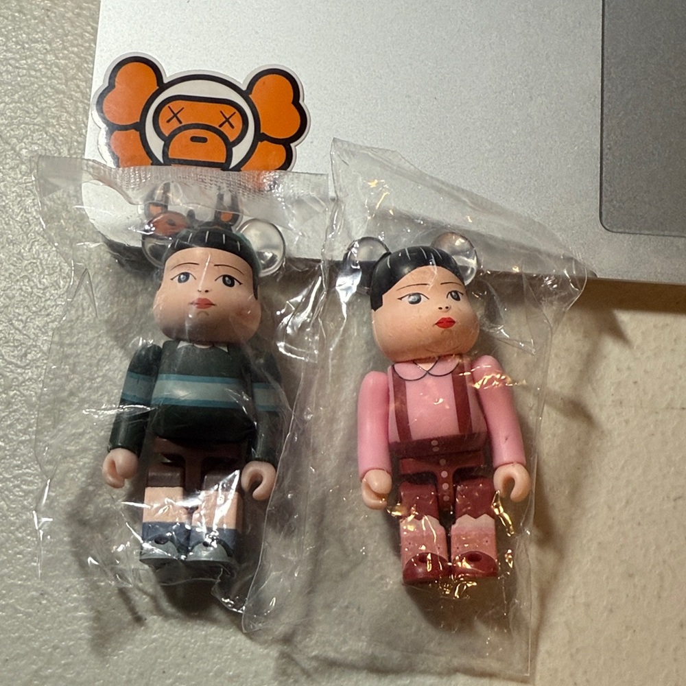 MediCOM Bearbrick 2025 50th Series Artist NETFLIX Squid Game Secret Set 2 100%